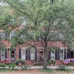 Liberty Street Redbrick Townhouse