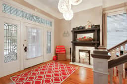 Big Yellow Brick House - Victorian District - Image 4