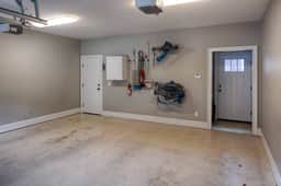 Liberty Street Redbrick Carriage House - Image 2