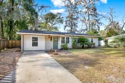 Kings Way Bungalow - Image 2