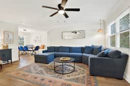 Kings Way Bungalow - Image 5