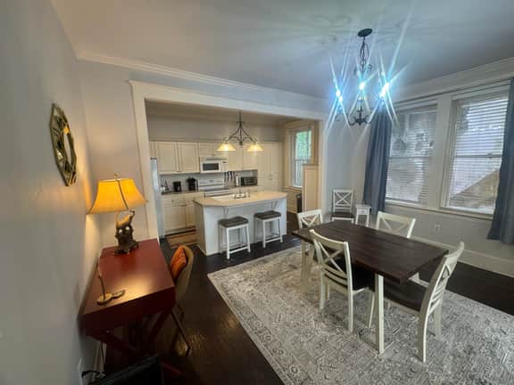 Design District Executive Rental Condo - Image 5