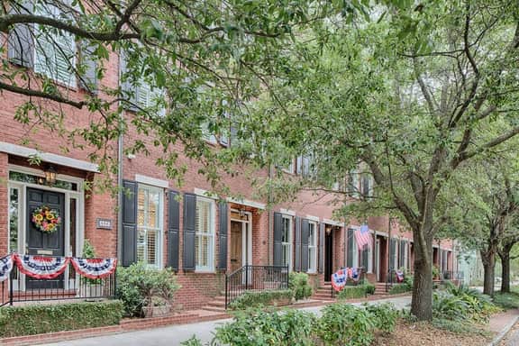 Liberty Street Redbrick Townhouse - Image 3