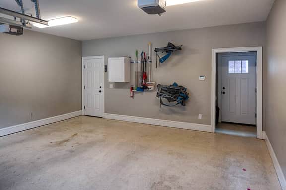 Liberty Street Redbrick Carriage House - Image 2
