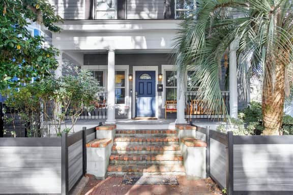 Starland Town House, Walk to the Park - Image 2