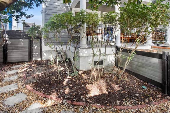 Starland Town House, Walk to the Park - Image 5