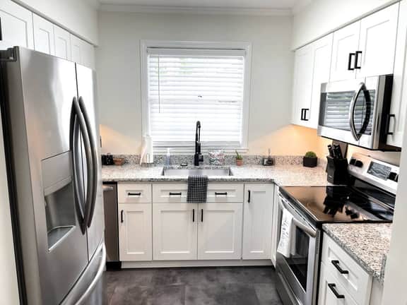 Ardsley Upscale Living Unit #4 - Image 4