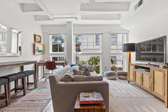 State Street Retreat - Image 1
