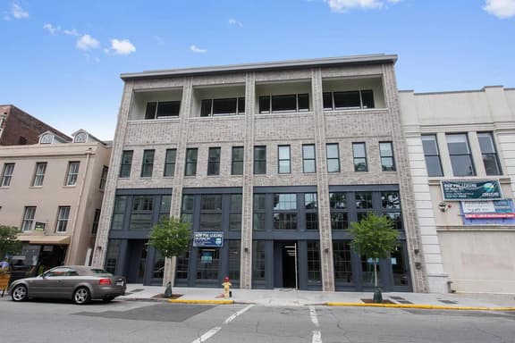 Wright Square Condo - Image 1
